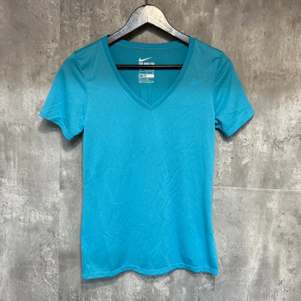 Nike Womens Dri-FIT V-Neck Athletic T-Shirt Turquoise Blue Small 684683-418